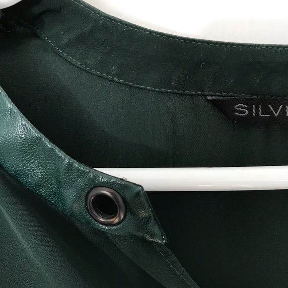 Emerald green blouse - Picture 4 of 6